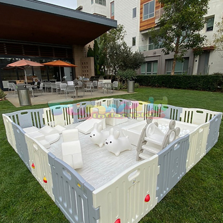 Kids Outdoor Climber - Baby PlaypeIndoor/Outdoor Soft Play Fence Set